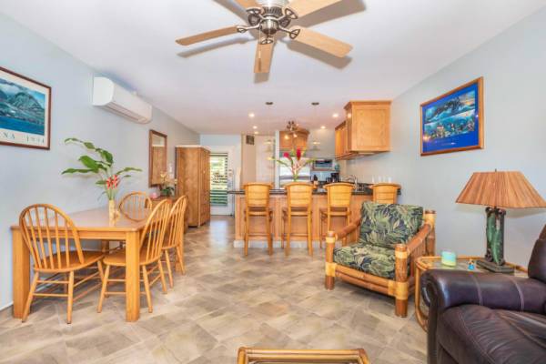 Kahana Sunset B6 Maui short term condo rental with two bedrooms and spacious living room