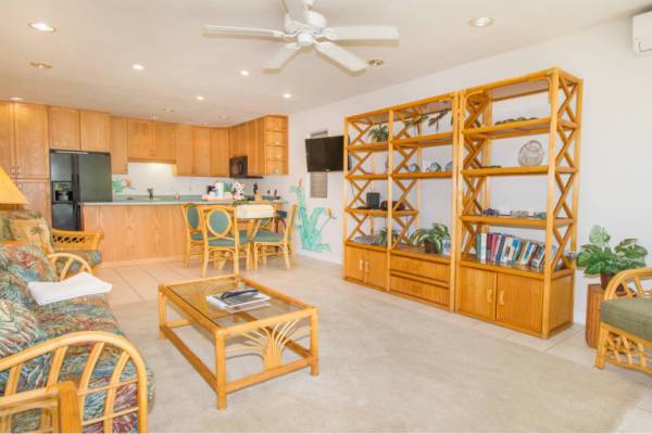 Kahana Sunset C1C Maui ocean view one bedroom short term condo rental with spacious living room