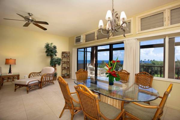 Kapalua Ridge Villas 414 - ocean view two bedroom Maui condo rental with a large dining room