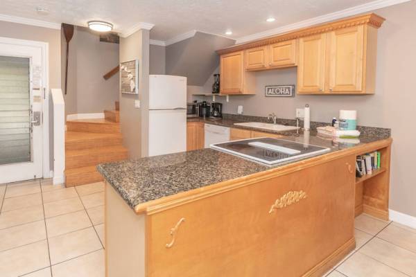 Kahana Sunset D10 Maui ocean view two bedroom short term vacation condo rental