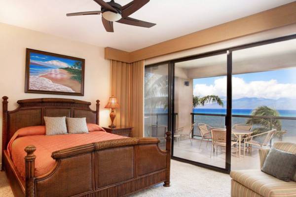Sands of Kahana 234, Maui short term 2 bedroom vacation condo rental wit large balcony with ocean view