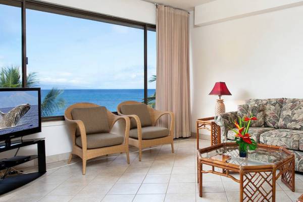 Maui vacation condo rental with ocean views and two bedrooms at Sands of Kahana 336