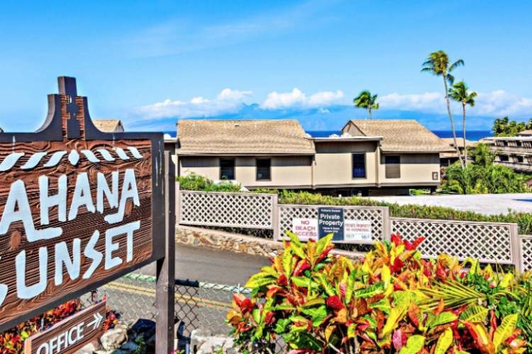 Tucked on Keonenui Bay, halfway between Kaanapali and Kapalua, this boutique beachfront hideaway feels like the Maui secret everyone wishes they'd found sooner.
