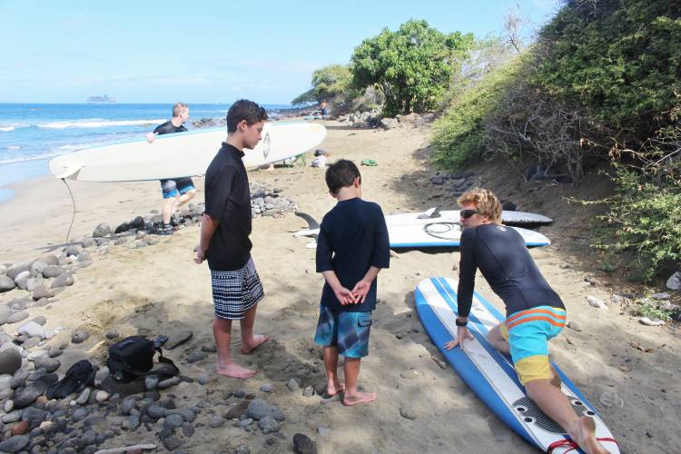 Maui Surf Lessons | Paradise Activities | Maui Resorts 