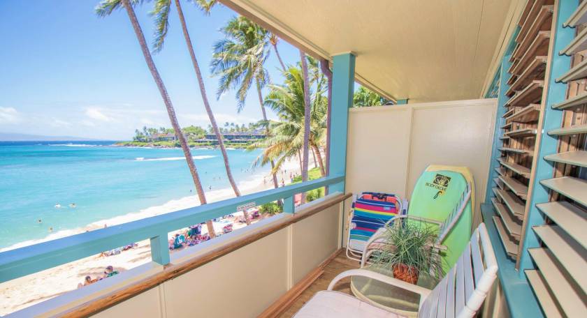 Beachfront Napili Bay Resort 204 Studio condo large balcony with ocean view
