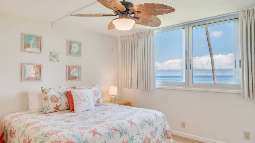 Royal Kahana 109 - one bedroom vacation rental with beautiful master bedroom with ocean view