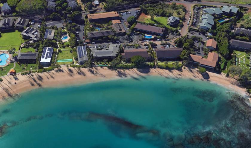 Napili Bay beach with Napili Bay beachfront resort